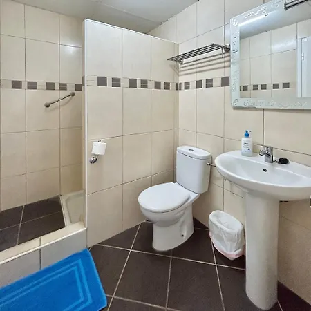 Castle Harbour 1 Bedroom Garden View C102 Διαμέρισμα