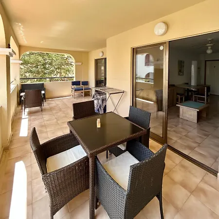 Διαμέρισμα Castle Harbour 1 Bedroom Garden View C102